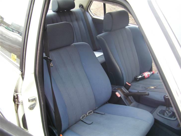 BMW E28 518i (SOLGT) billede 17