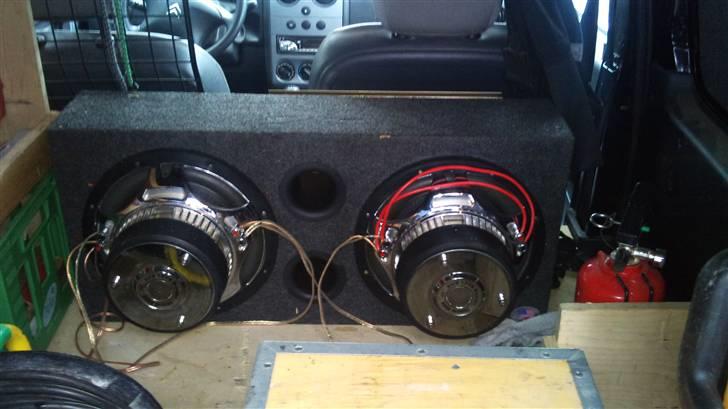 Citroën Berlingo - Det spiller max :) mangler bar en ny forstærker  billede 7