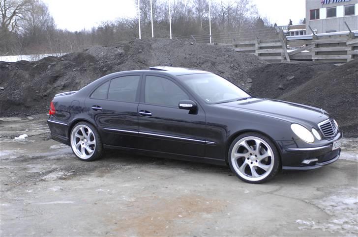 Mercedes Benz E320 Cdi W211 - SOLGT billede 2