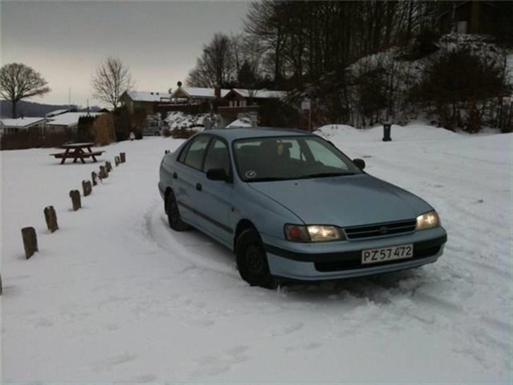 Toyota carina  billede 4