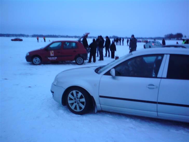 Skoda Superb (KongeSkoda) [SOLGT] - Værkstedets lånebil tabte lidt af hvert.... hehehehe billede 20