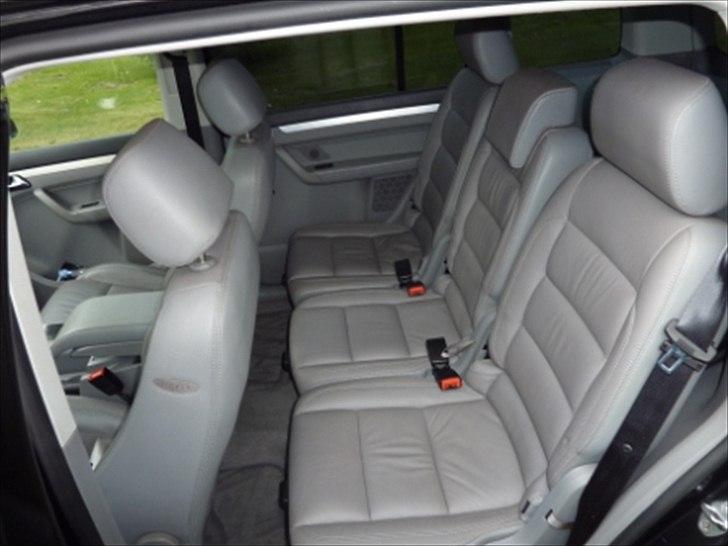 VW Touran 2,0 TDI Highline *SOLGT* billede 12