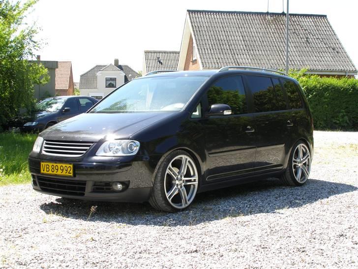 VW Touran 2,0 TDI Highline *SOLGT* billede 14