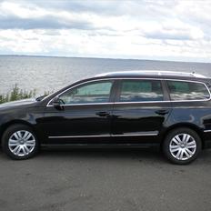 VW Passat 2.0 TDI Highline (Solgt)