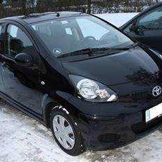 Toyota Aygo Plus Black Line - SOLGT