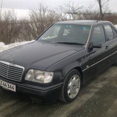 Mercedes Benz 124 300e