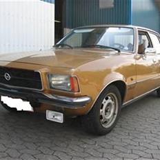 Opel Rekord D 2000 Milionaire