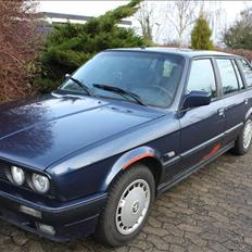 BMW E3o 320I Touring ( Solgt )