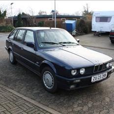 BMW E3o 320I Touring ( Solgt )