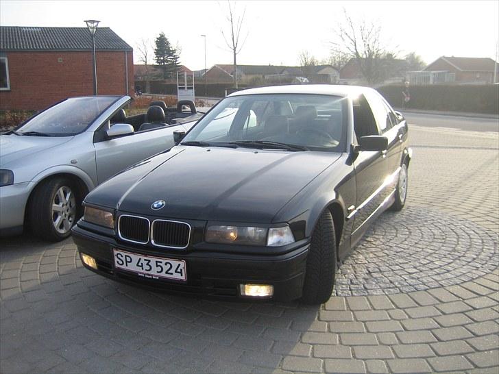 BMW e36 318i   SOLGT billede 7