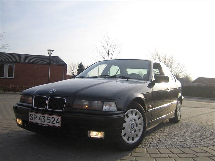BMW e36 318i   SOLGT billede 8