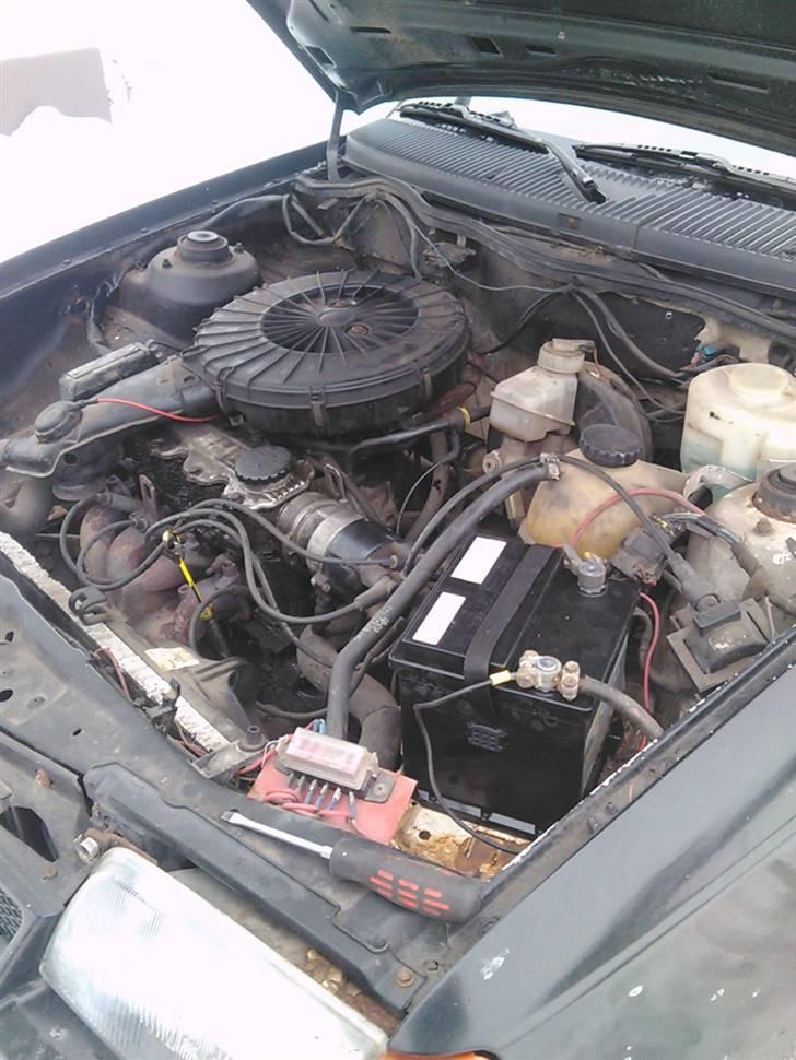 Opel Kadett E  - Et godt projekt som nok skal blive til en fed bil.  billede 3