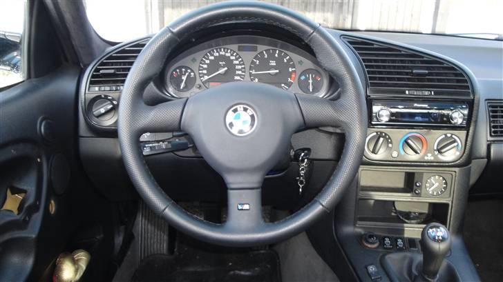 BMW 320i/325i billede 10