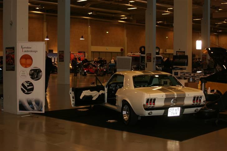 Ford Mustang "Rebel Mustang" - Også fra Costum show, var derude med min kolega fra Kenskov læderdesign www.kldesign.dk billede 12
