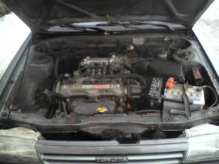 Toyota carina ll er færdig :( billede 5