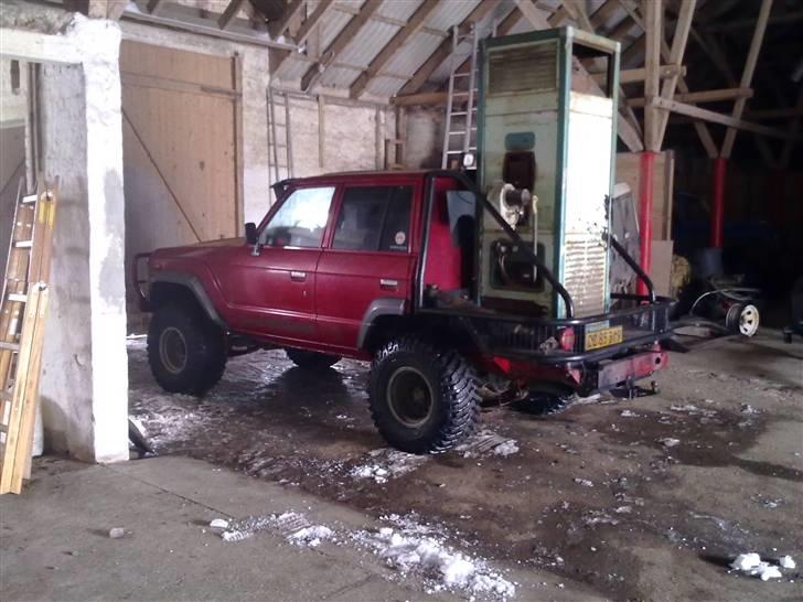 Toyota Land Cruiser HJ61 solgt - 61.er med  eft.mont olie fyr billede 10