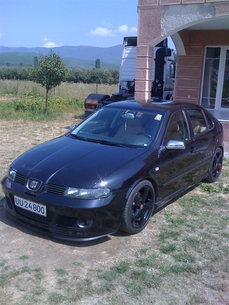 Seat leon SOLGT  - Har fået malet fælge og forkofanger plus motor klap pga. stenslag billede 7