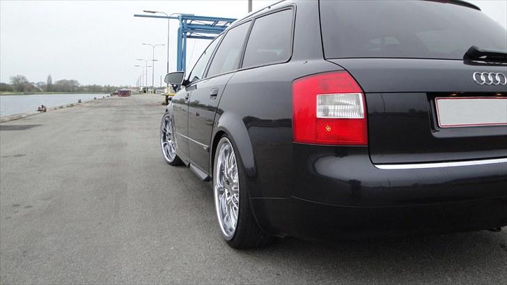 Audi A4 Avant S-Line billede 12