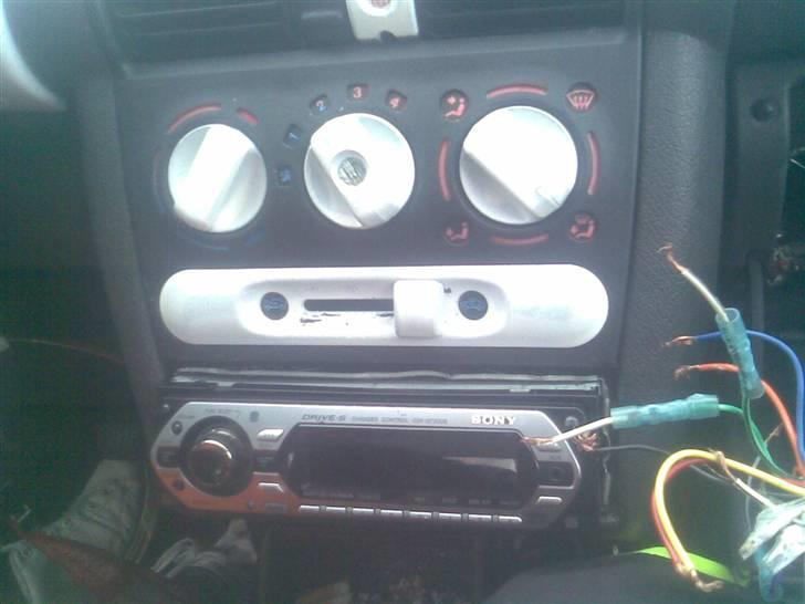 Opel corsa 1,4 (väk) :(  billede 12