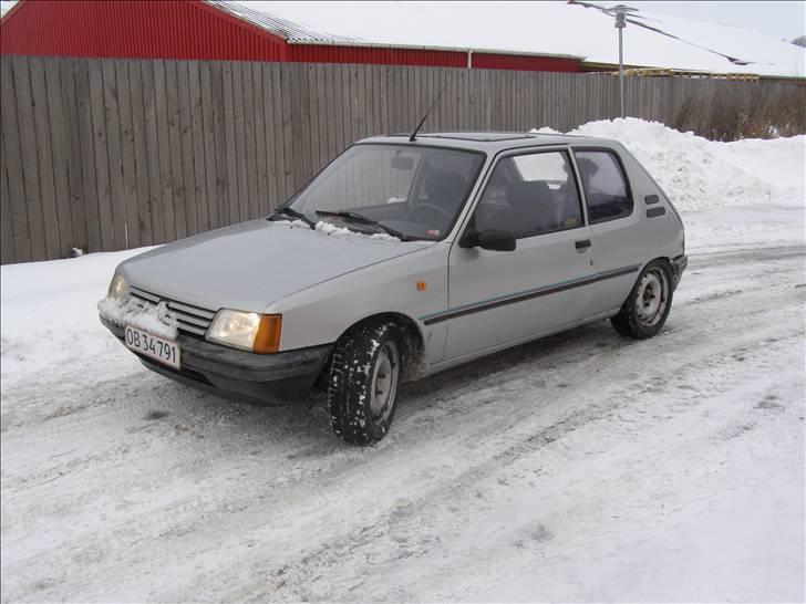 Peugeot 205 sprite billede 6