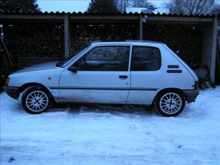 Peugeot 205 sprite billede 8