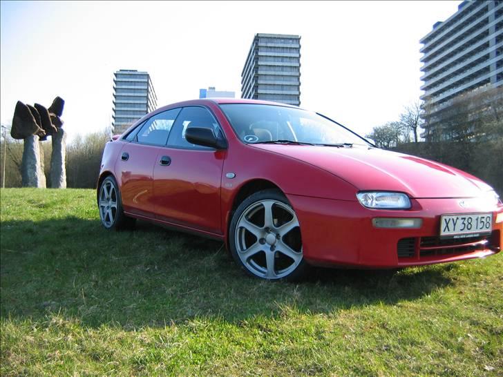 Mazda 323F BA glx SOLGT billede 5