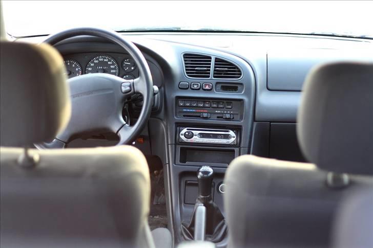 Mazda 323F BA glx SOLGT billede 14