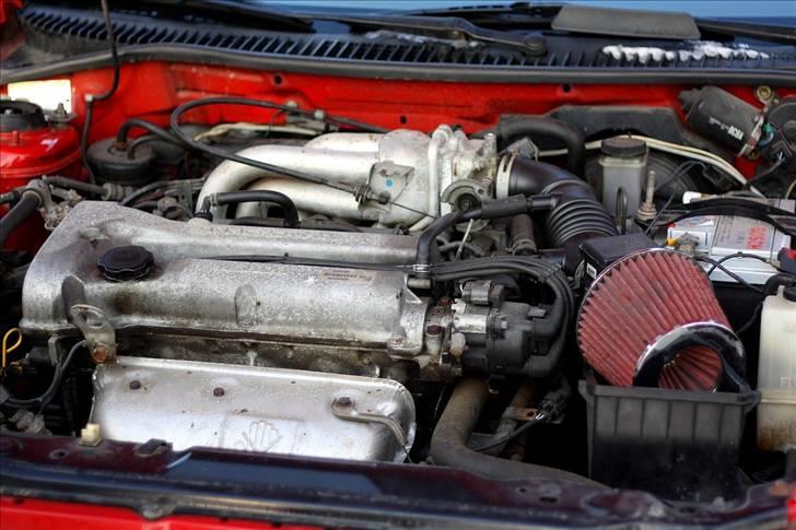 Mazda 323F BA glx SOLGT billede 16