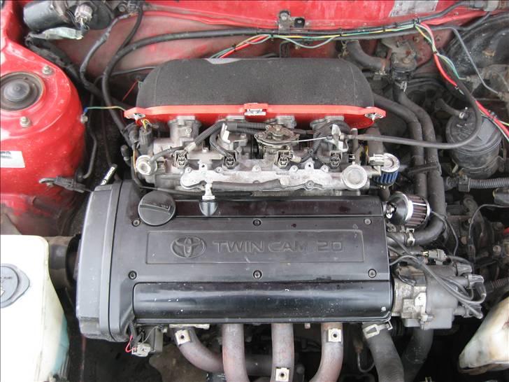 Toyota Corolla 1.6 20v SOLGT! billede 5