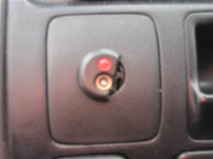 Toyota Corolla 1.6 20v SOLGT! billede 9