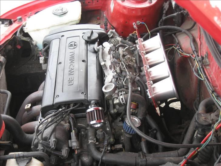 Toyota Corolla 1.6 20v SOLGT! billede 10