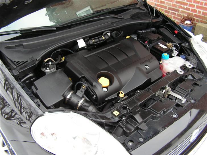 Fiat grande punto MJT 130 sport "solgt" billede 3