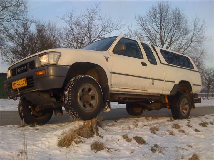 Toyota hilux ln110 - under renov billede 4