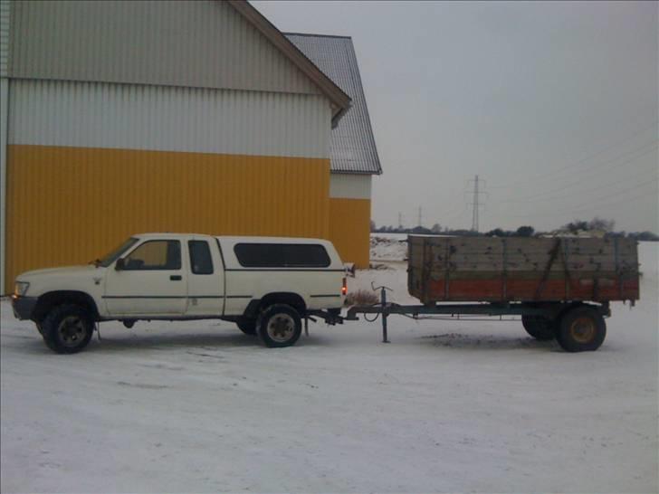 Toyota hilux ln110 - under renov billede 8