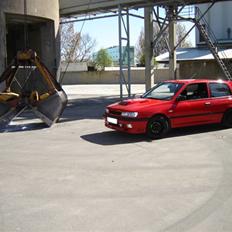 Nissan Sunny "Gadekrydset"