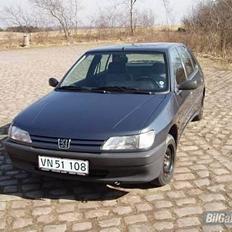 Peugeot 306