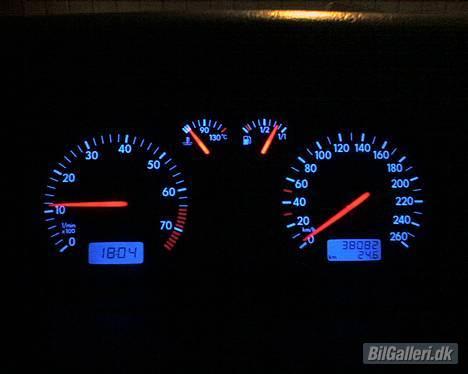 VW Golf 3 1.8 Kompressor - Golf 4 speedometer. clean, uden div. dioder der blinker.. billede 10