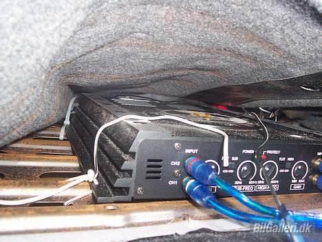 Toyota Corolla *SOLGT* - Forstærker - Arizona Eagle 4 kanals! Alternativ ICE installation ;-) billede 8