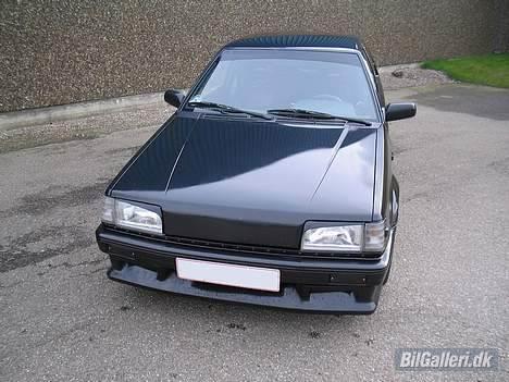 Mazda 323 1.3GT *SOLGT* billede 3