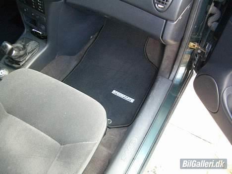 Saab 900 2.0T SE - Mattor från Speedparts billede 8