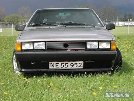 VW Scirocco GTX, TotalSkadet - Nyt billede. nye lygter, originale Hella med DE-linser, ikke noget hjemme lavet der. billede 15