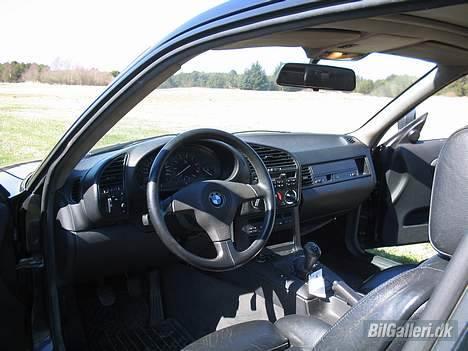 BMW 325i coupé (solgt) billede 10