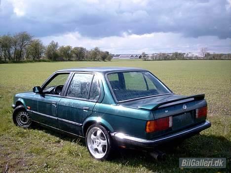 BMW 320i e30 billede 3