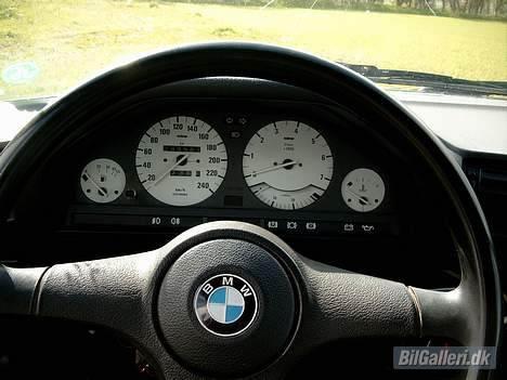 BMW 320i e30 billede 7