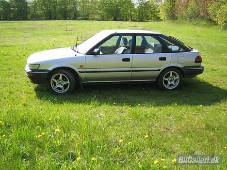 Toyota Corolla 1,3 XLI billede 1