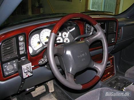 Chevrolet GMC SIERRA 4x4 Z71 - Nyt interiør i "dark rosewood" billede 12