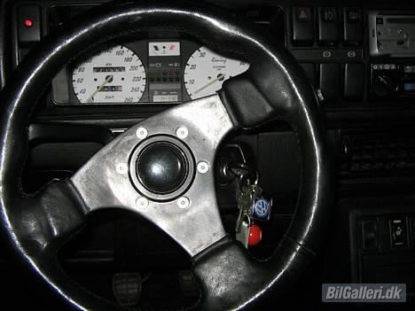 VW golf 1,8 GTI 16v  - skal have skiftet den højre arm til org. + lovlig  rat.... nu her hvor den skal til syn billede 7