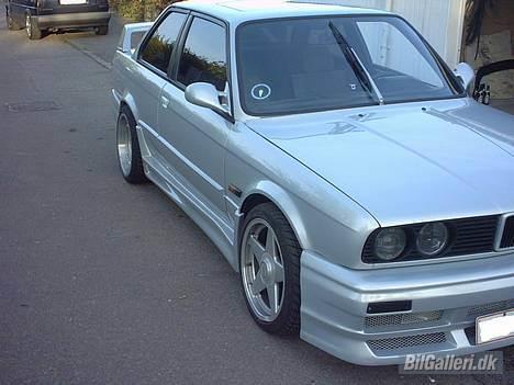 BMW 325i billede 3