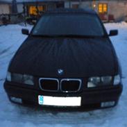 BMW 318TI Compact