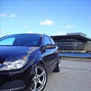 Opel Astra H GTC